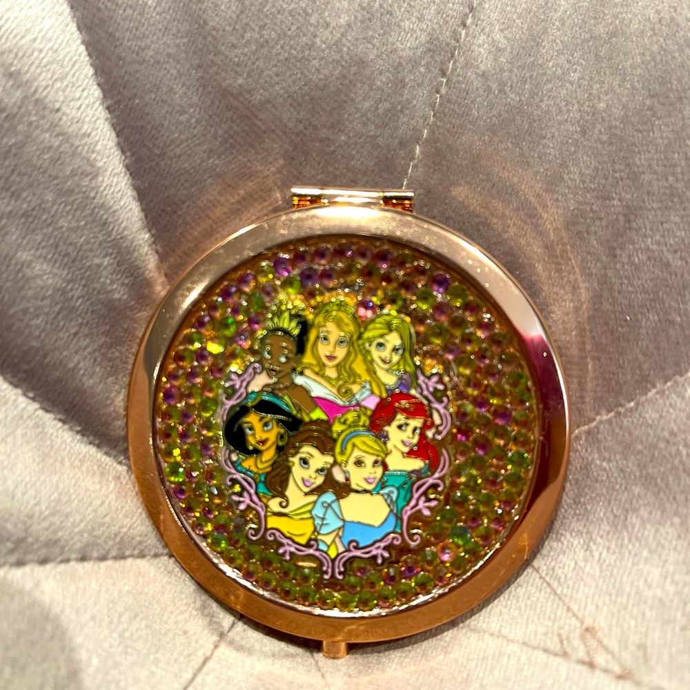 Princes Rose Gold compact mirror